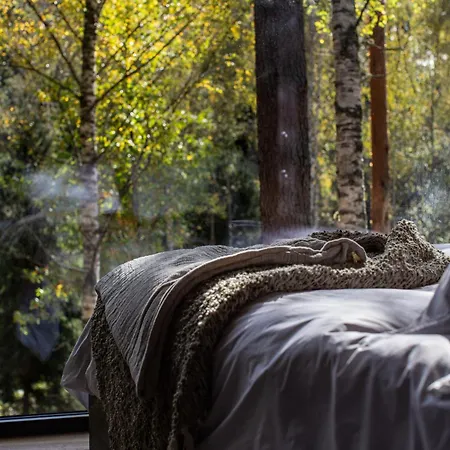 Сasa de vacaciones Luxury Forest With Hot Tub Tabina