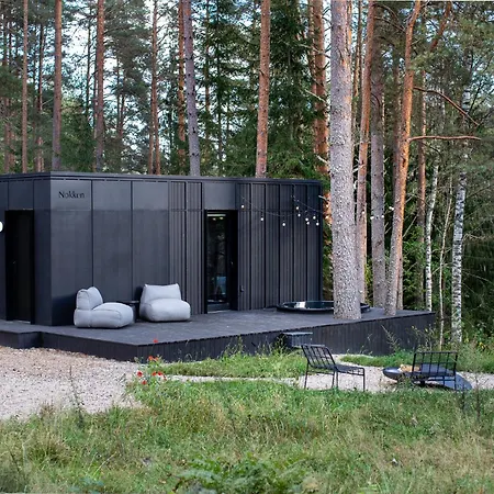 Сasa de vacaciones Luxury Forest With Hot Tub Tabina